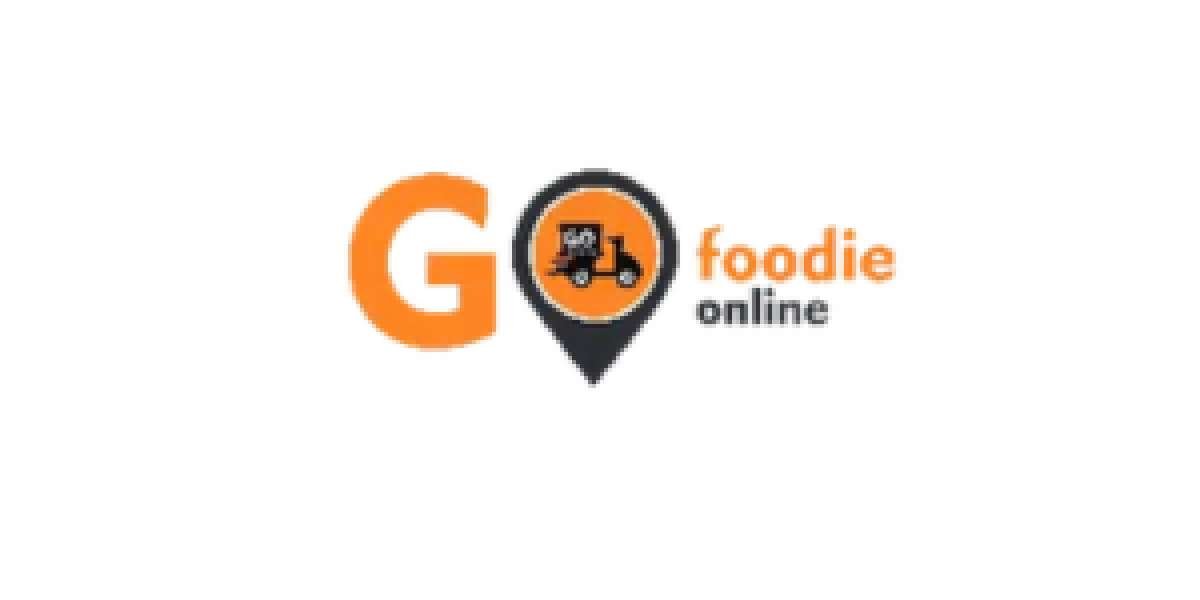 Order Delicious Food in Running Train with Gofoodieonline.