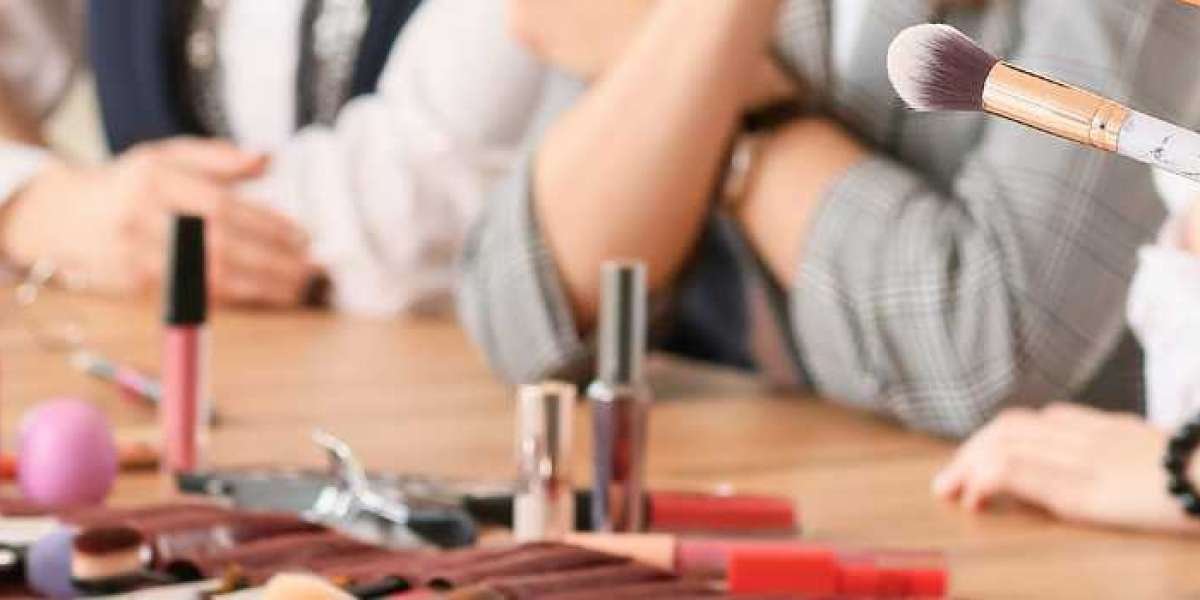 Makeup Academy :learn  Basic and Advanced Pro Techniques with Monika Abhay, Renowned Makeup Artist from Ranchi