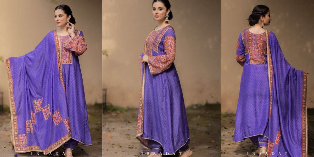 Chikankari Suits Appeal: Captivating Elegance & Tradition