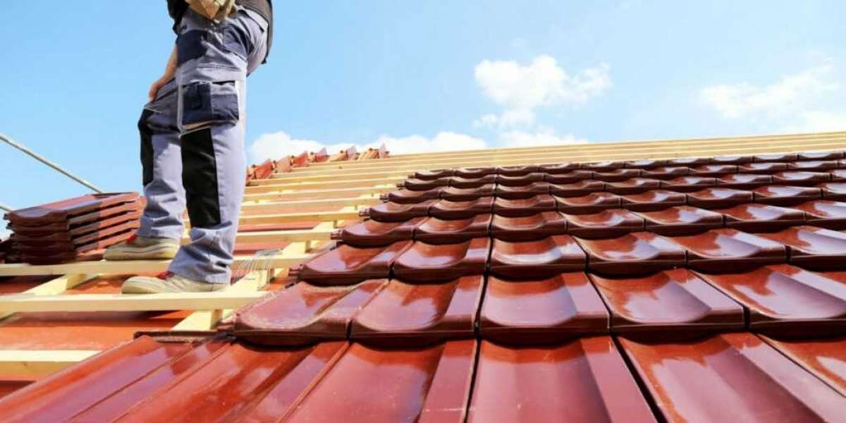 Tips for Choosing the Right Materials for Re-Roofing