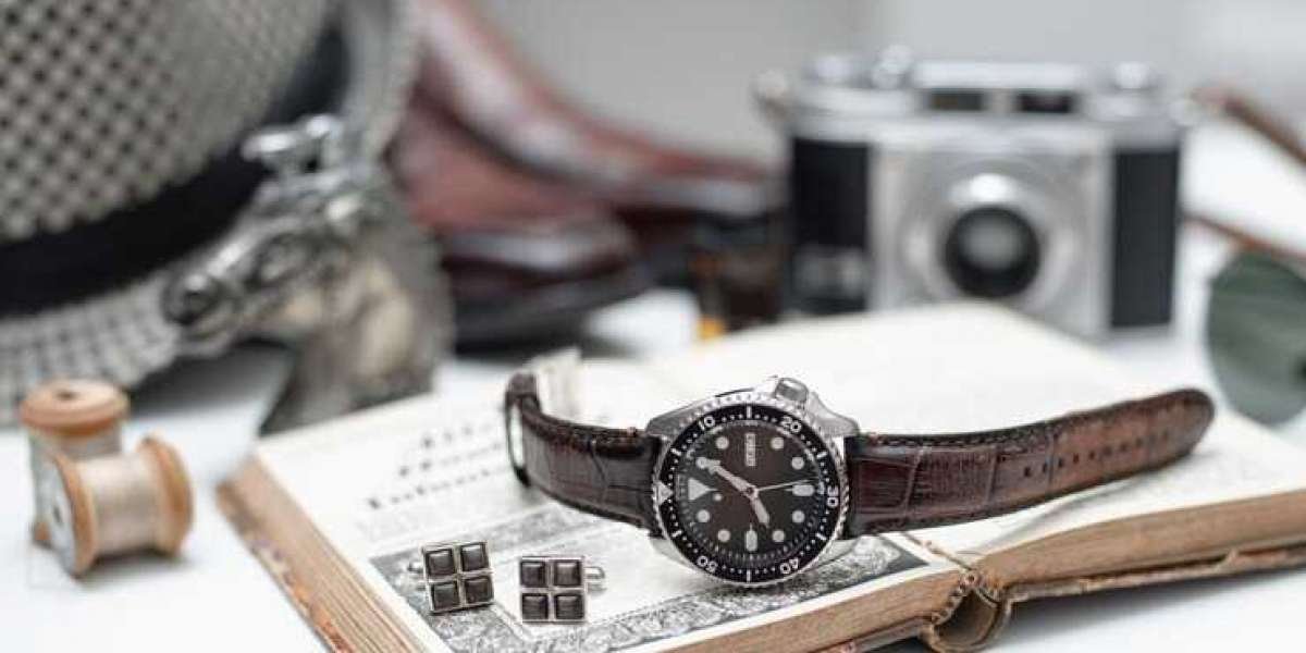 A Guide to Choosing the Right NATO Strap for Your Watch