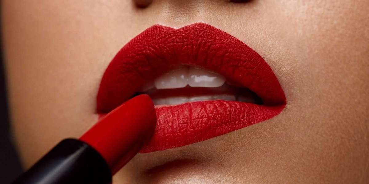 The Science Behind Long-Lasting Lipsticks: What Makes Them Stay