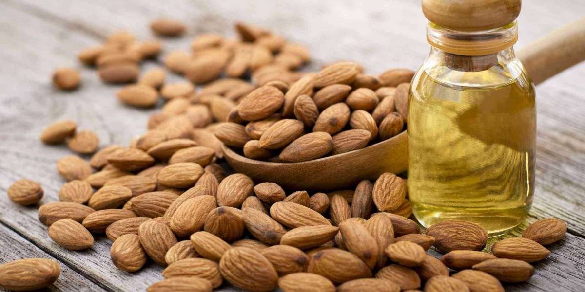 Almond Oil Bulk Manufacturer: Choosing the Right Partner for Your Business