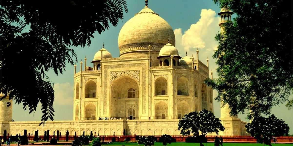 One Day Agra Trip from Delhi: A Quick Getaway to Timeless Wonders