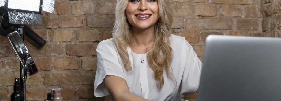 Attractive Bloggers Cover Image